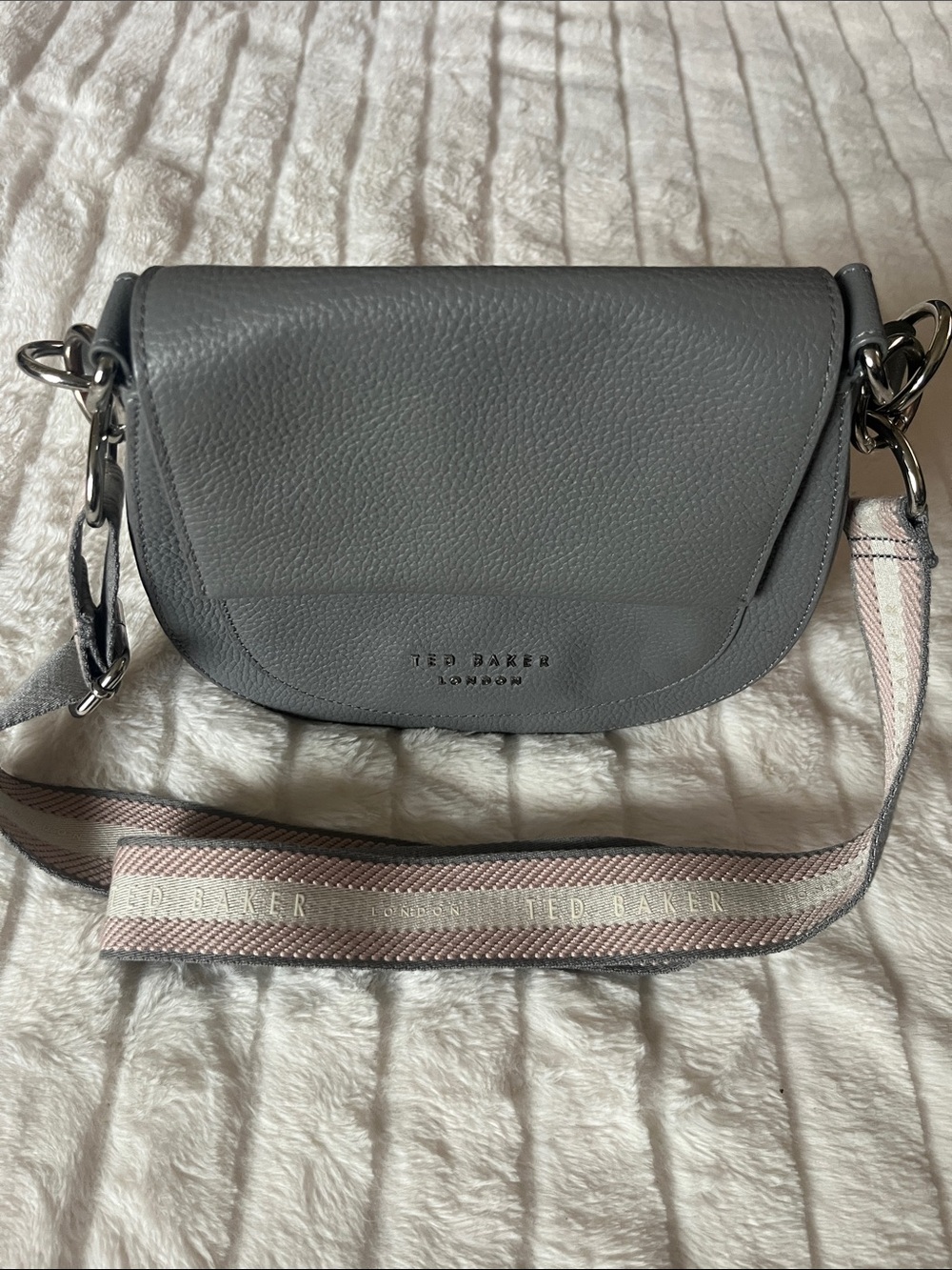 Ted Baker London Amali Leather Crossbody and Shoulder Gray Bag - Picture 12 of 12
